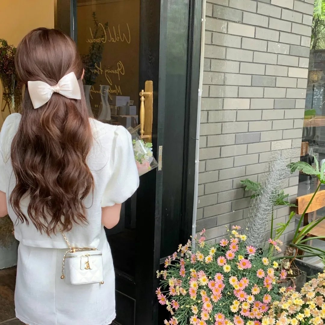 金爪女郎